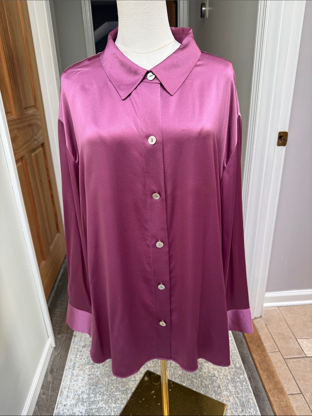 Vince silk button down blouse in vibrant Camilla color